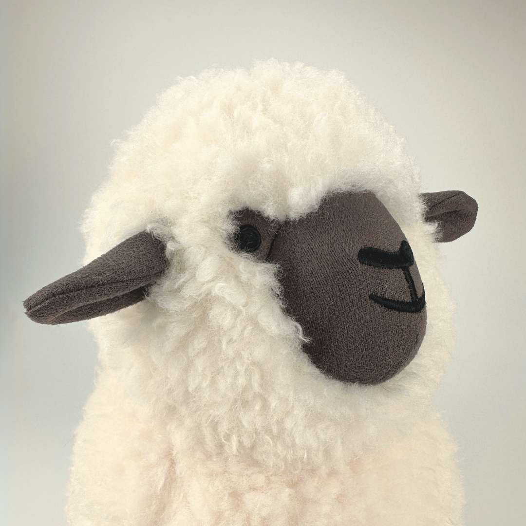 かわいいヴァレイブラックノーズシープぬいぐるみ