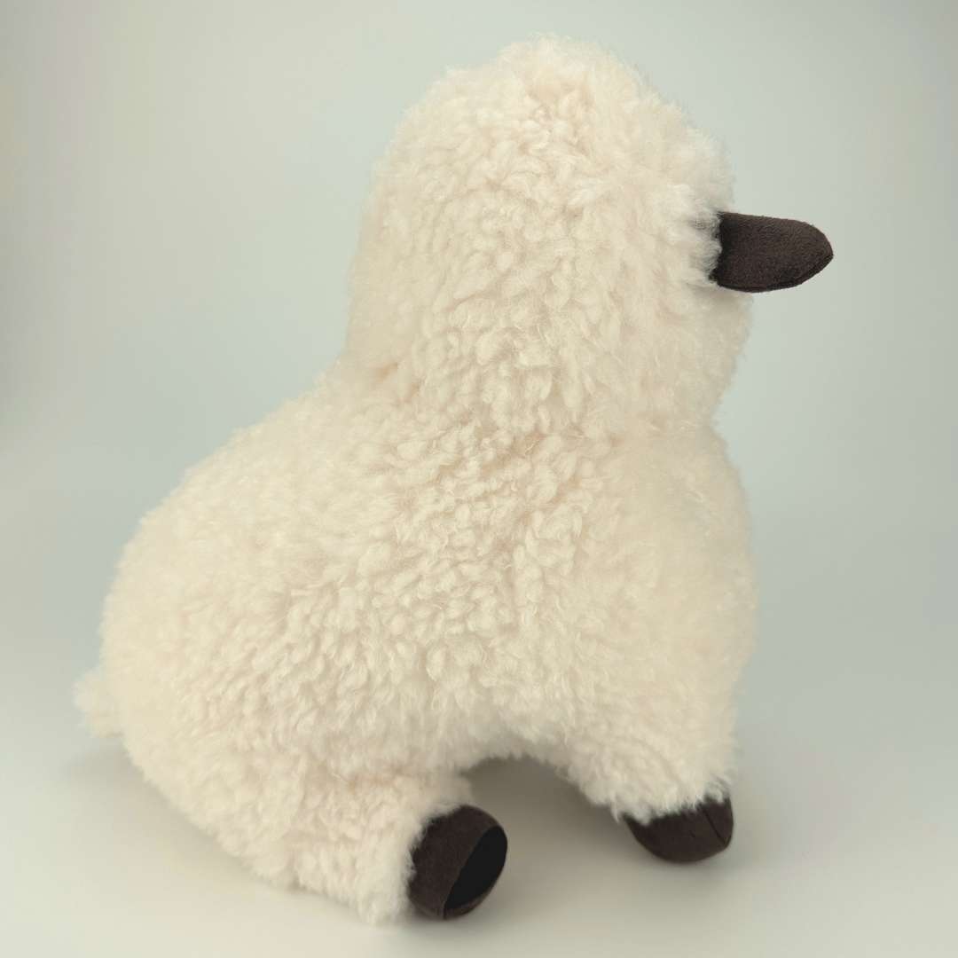 かわいいヴァレイブラックノーズシープぬいぐるみ