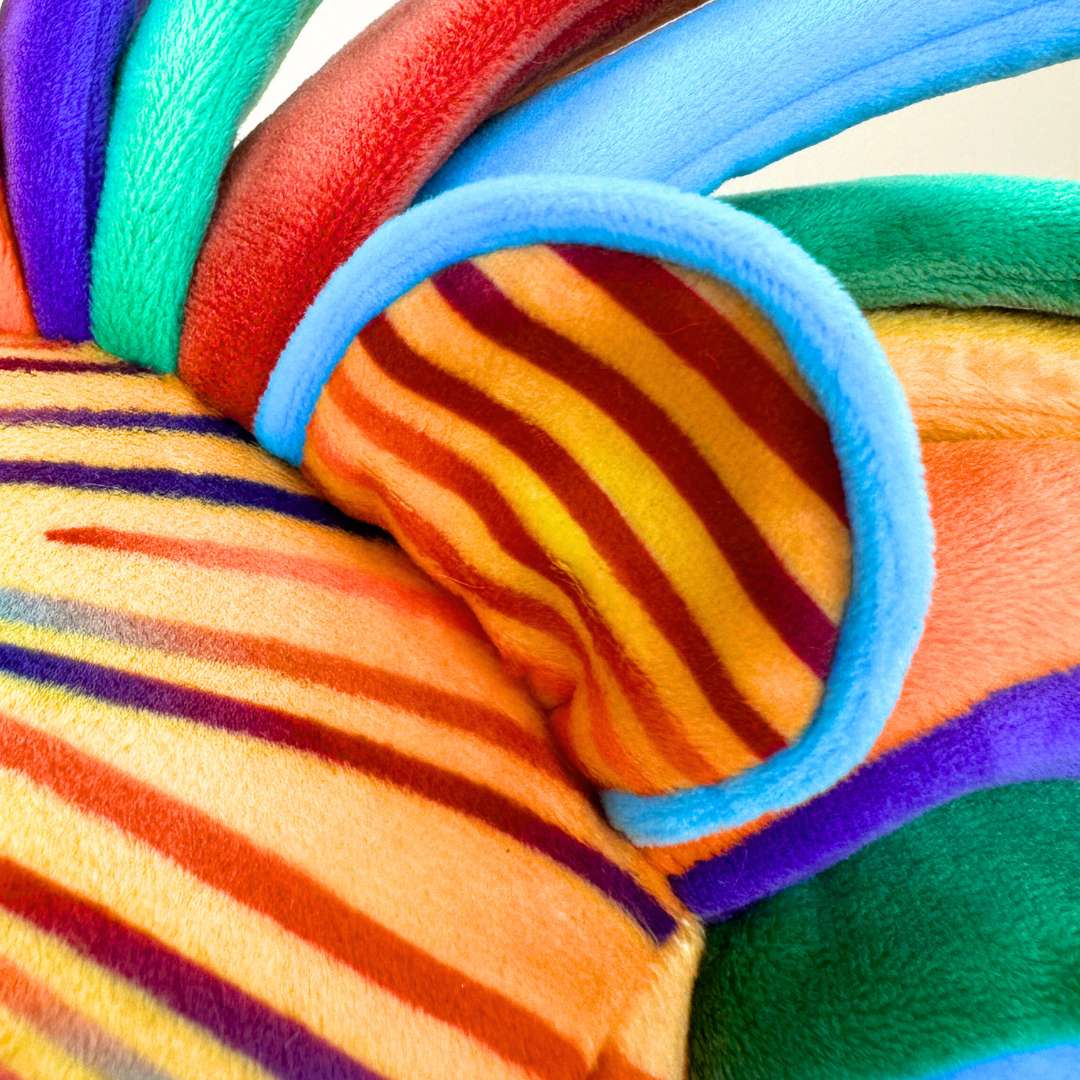 鮮やかなアートのアートドールライオンぬいぐるみ