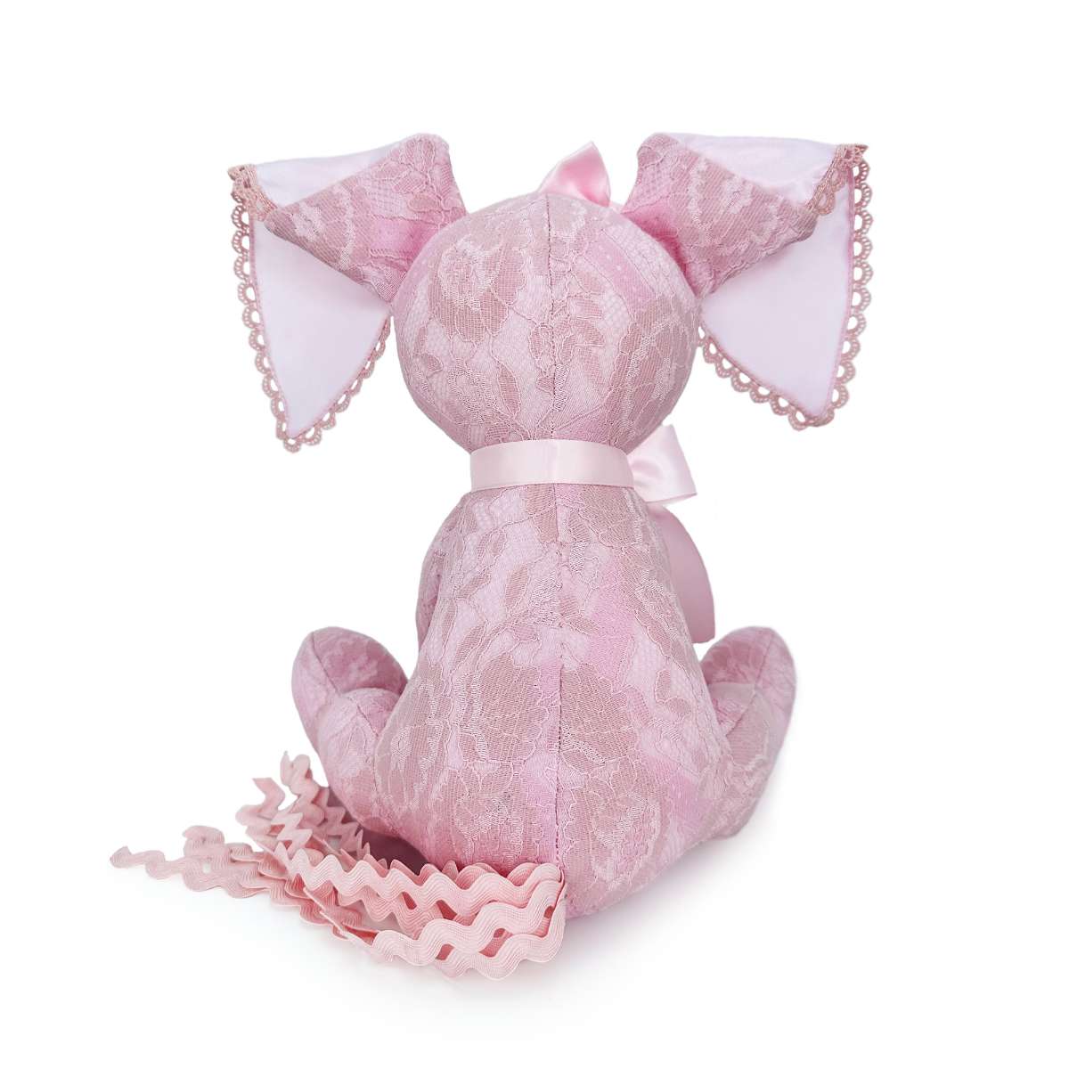 かわいいピンクのビーグルぬいぐるみ