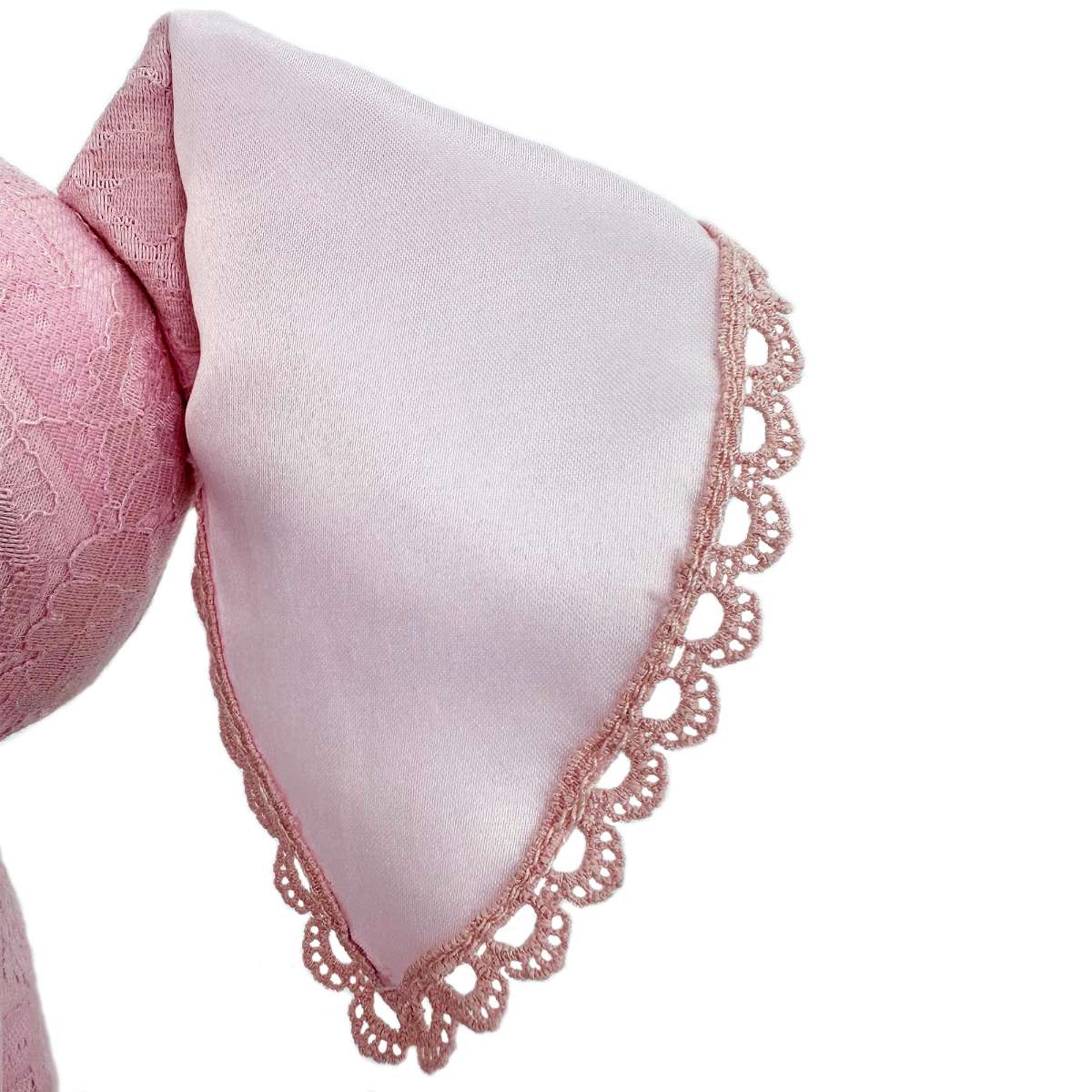 かわいいピンクのビーグルぬいぐるみ