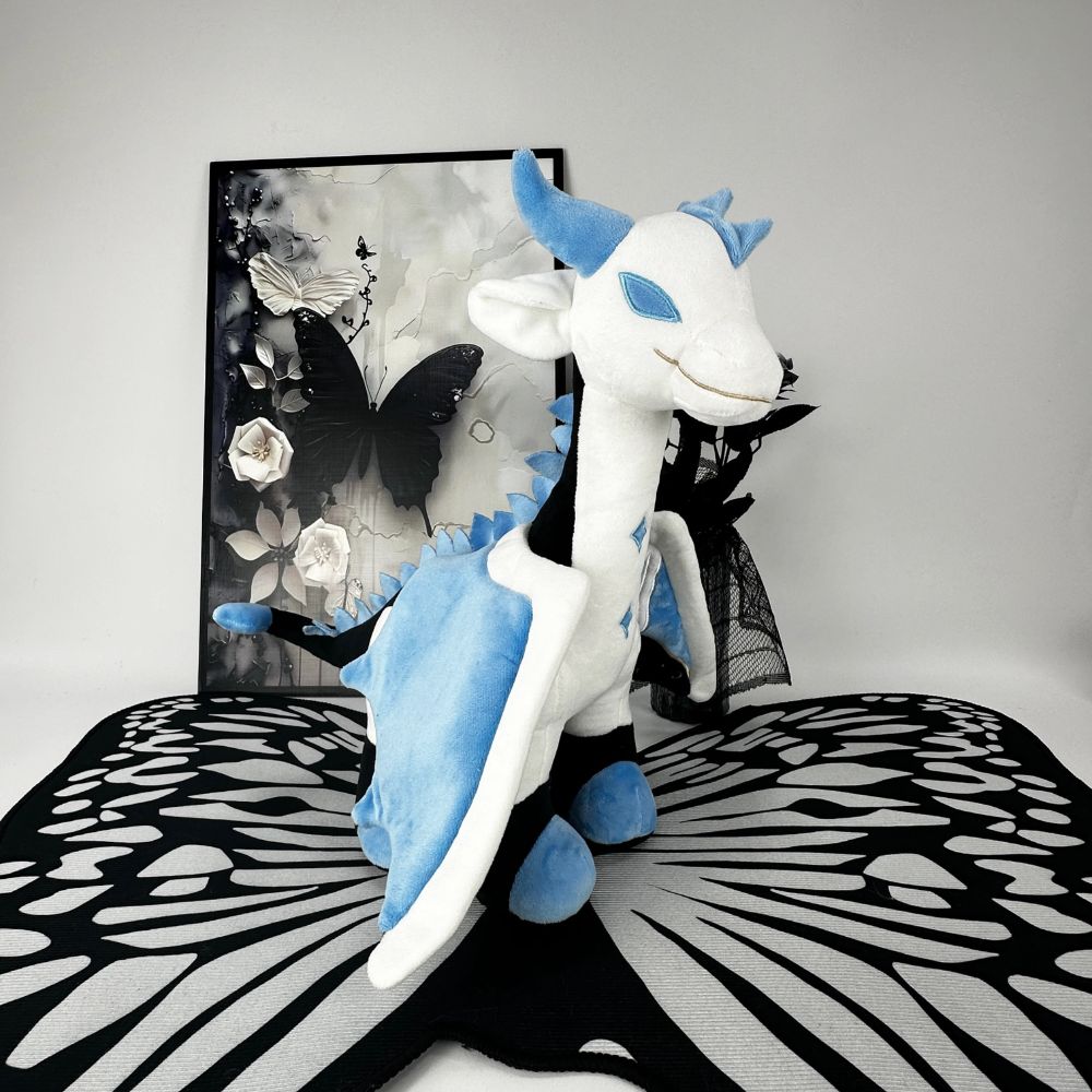 ブラック&ブルー ゴス ドラゴンぬいぐるみ