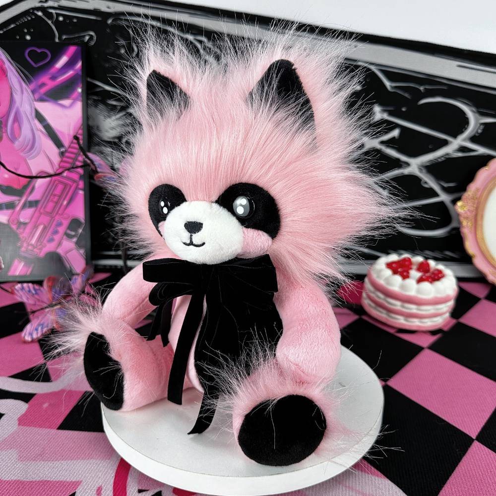 ゴス可愛いピンクのアライグマぬいぐるみ