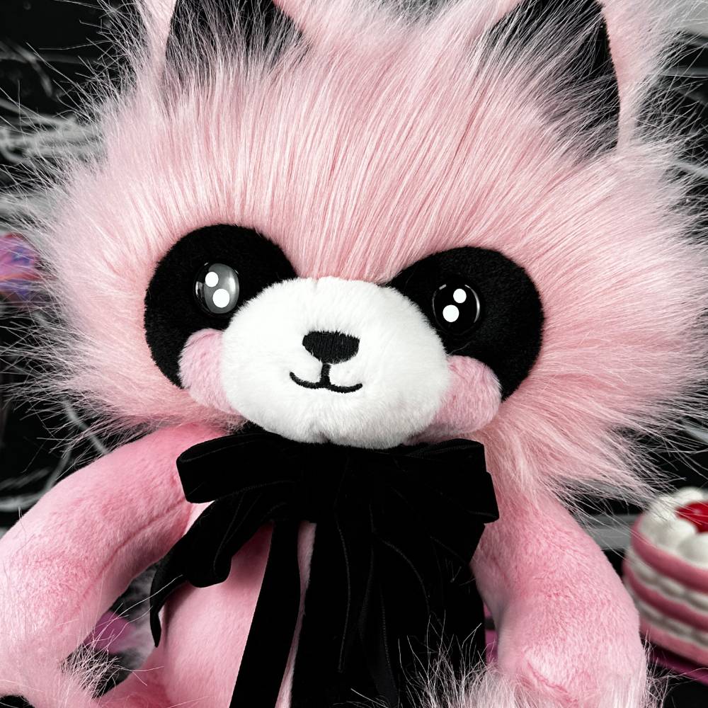ゴス可愛いピンクのアライグマぬいぐるみ