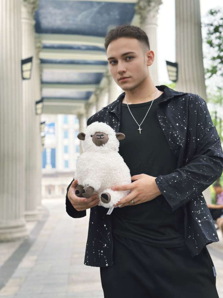 かわいいヴァレイブラックノーズシープぬいぐるみ