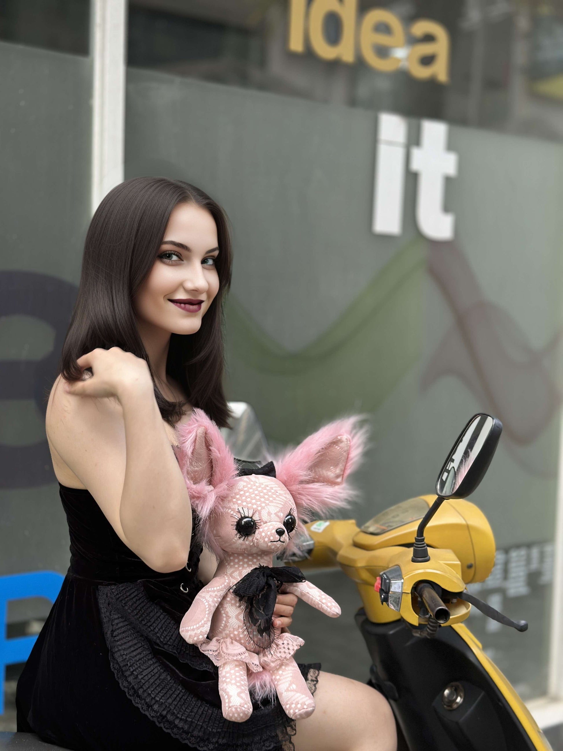 かわいいゴスピンクフェネックフォックスぬいぐるみ