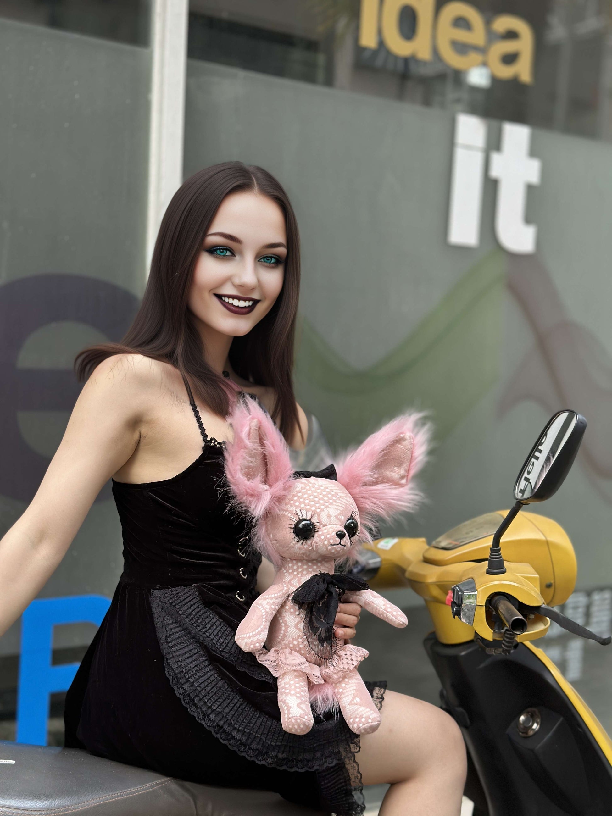 かわいいゴスピンクフェネックフォックスぬいぐるみ