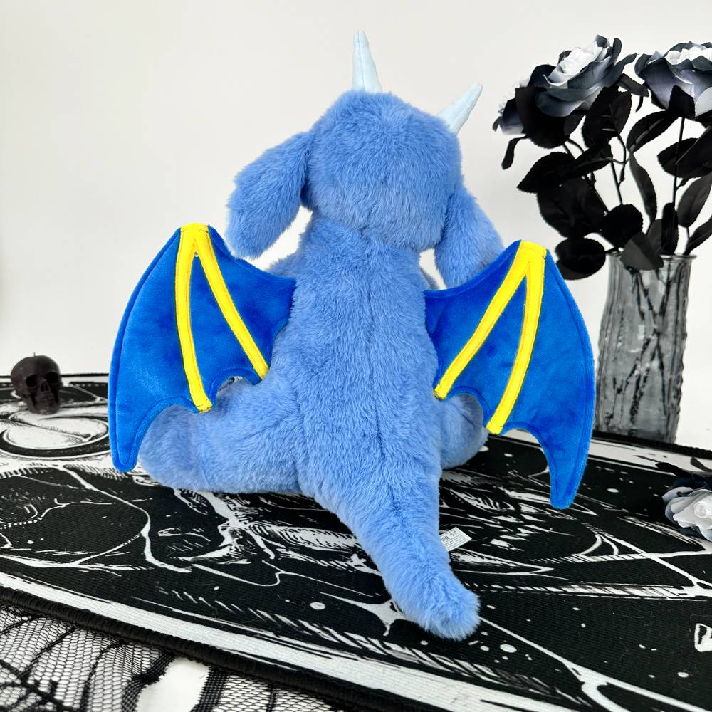 ゴス風かわいいベビーブルードラゴンぬいぐるみ