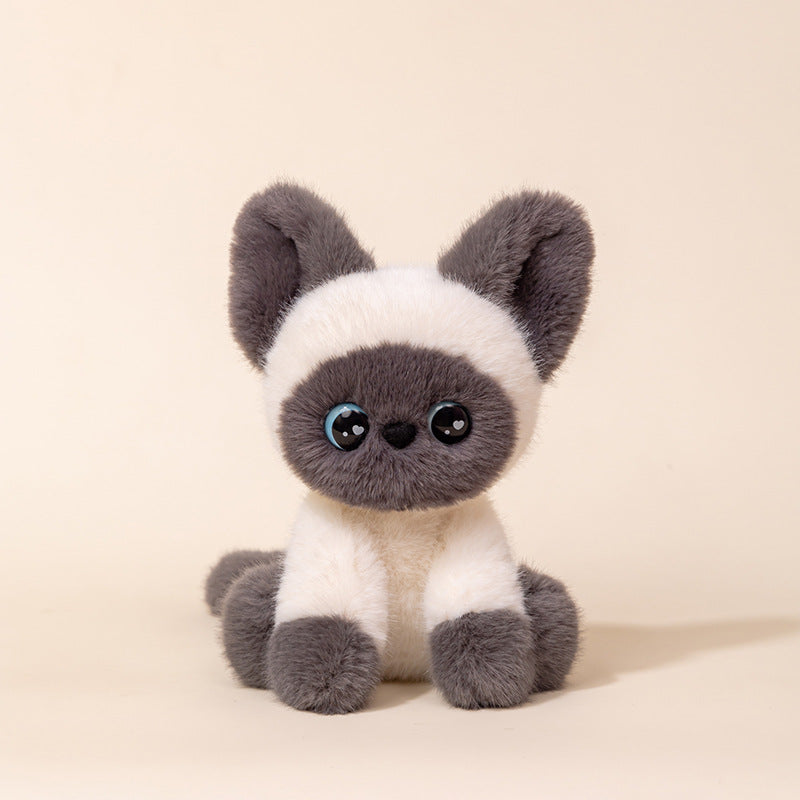 キュートな猫のぬいぐるみ