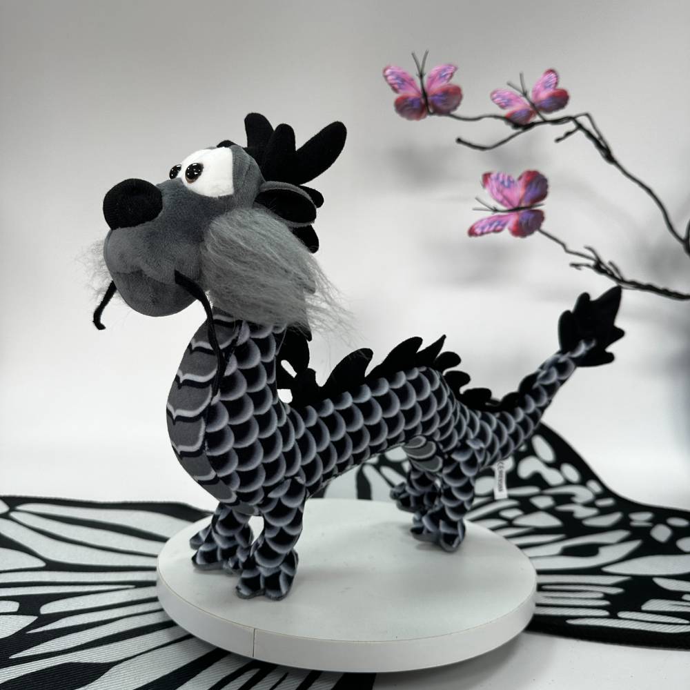 キュートな黒い中国龍のぬいぐるみ