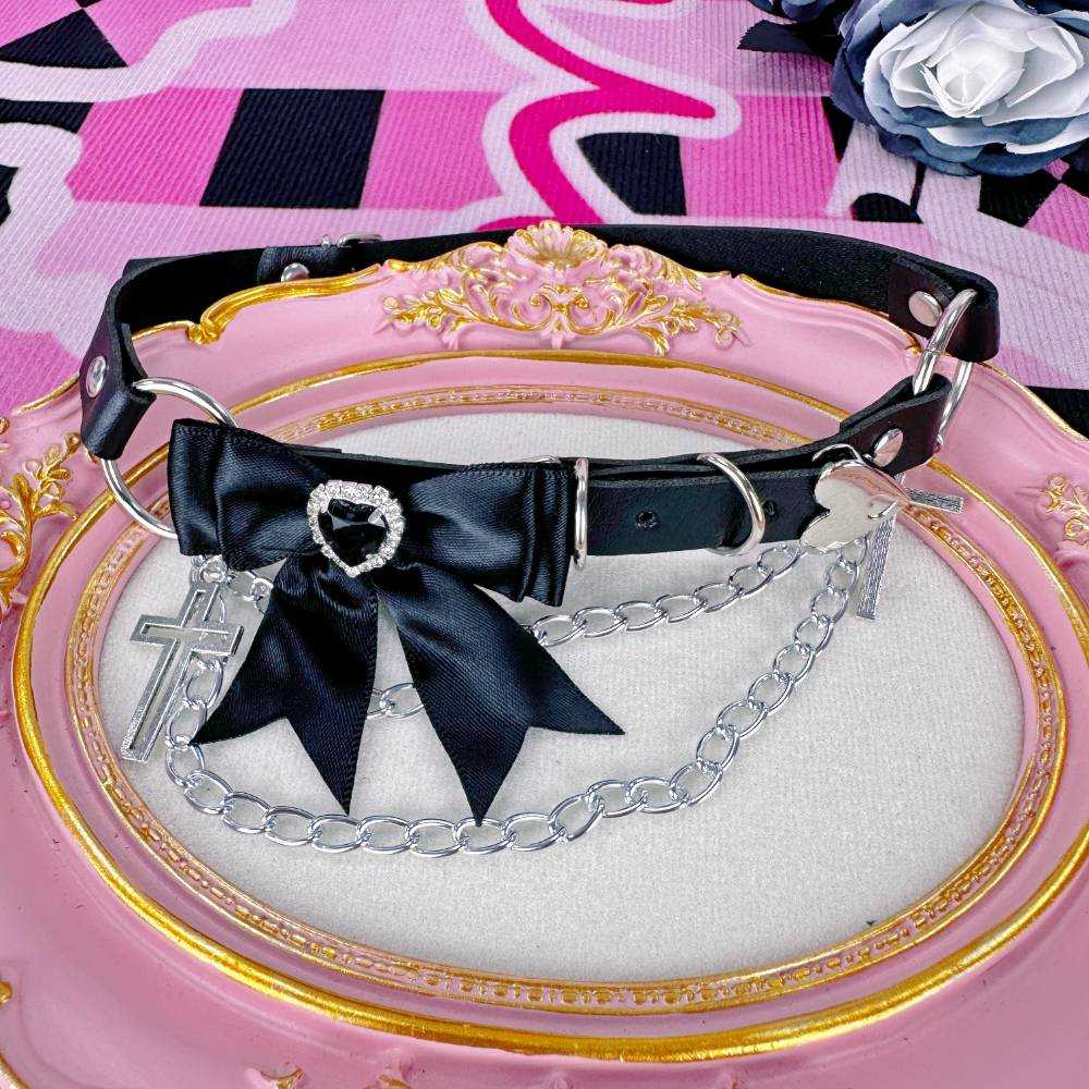 ゴシック ハートクリスタル ブラックレザーチョーカー