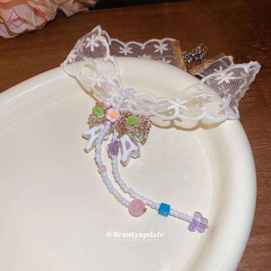 リボン付き ホワイトレースの可愛いチョーカー