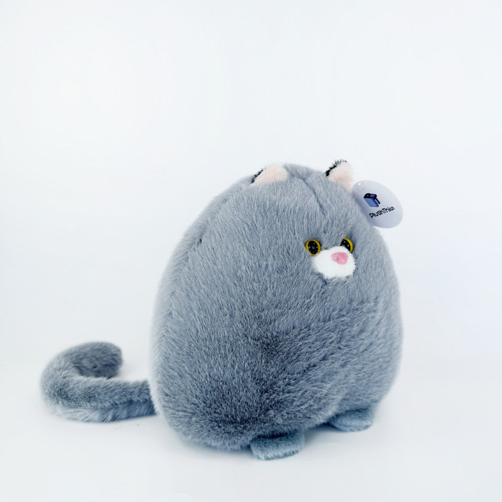 ふわふわでキュートな猫のぬいぐるみ抱き枕