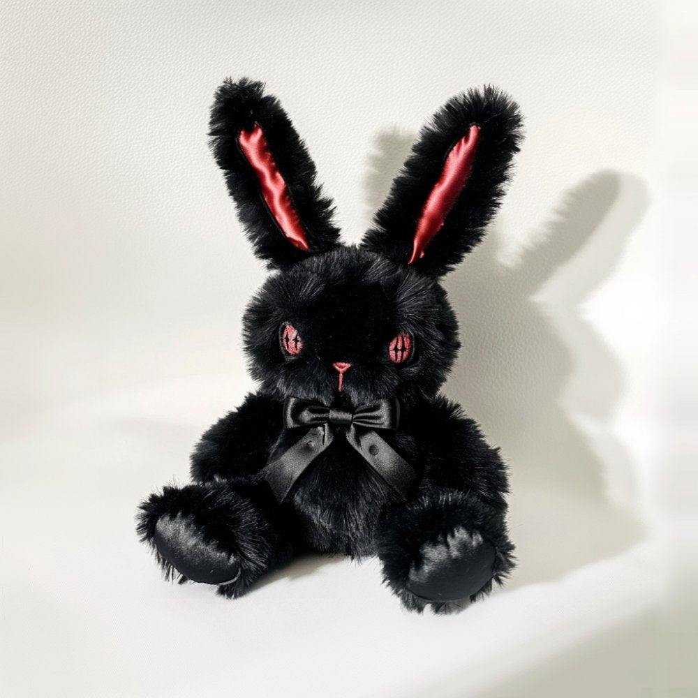 ゴス風ブラックバニーぬいぐるみ悪魔の目付き