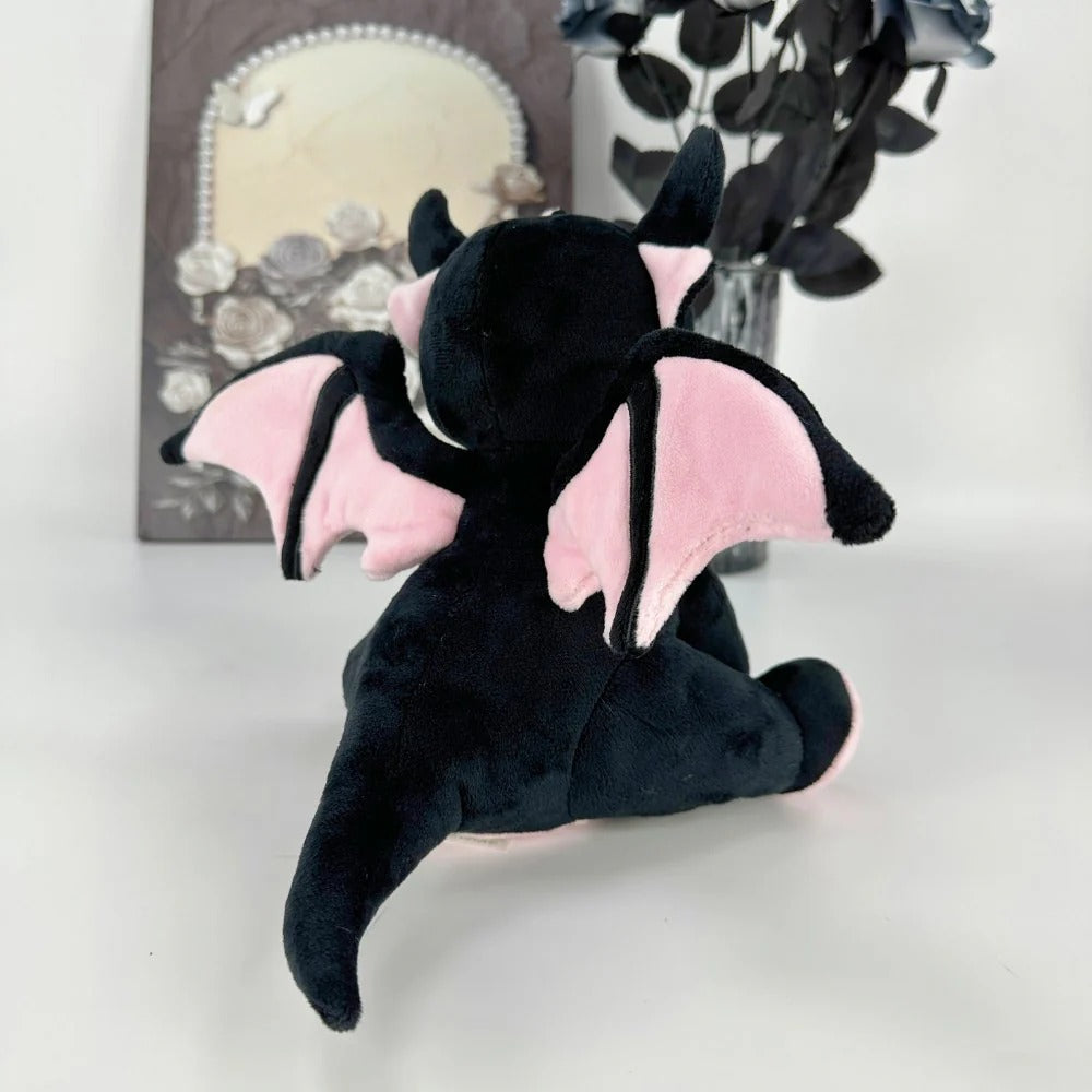 ゴス ブラック＆ピンク ベビードラゴンぬいぐるみ