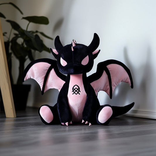 ゴス ブラック＆ピンク ベビードラゴンぬいぐるみ