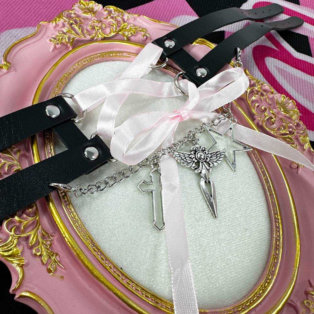 甘辛MIX 編み上げ ピンクリボン ブラックレザーチョーカー