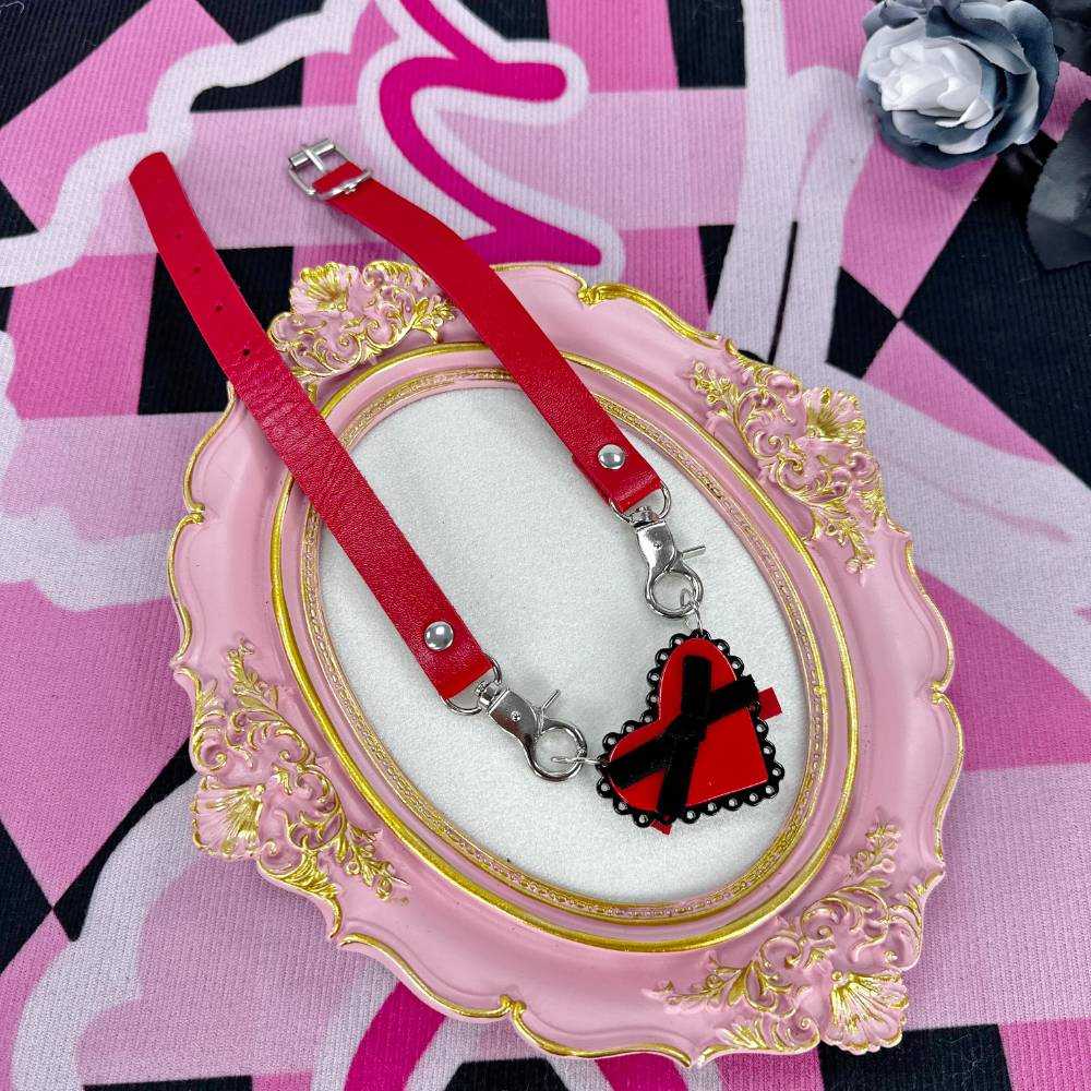 可愛い ハートレザー赤黒 チョーカー