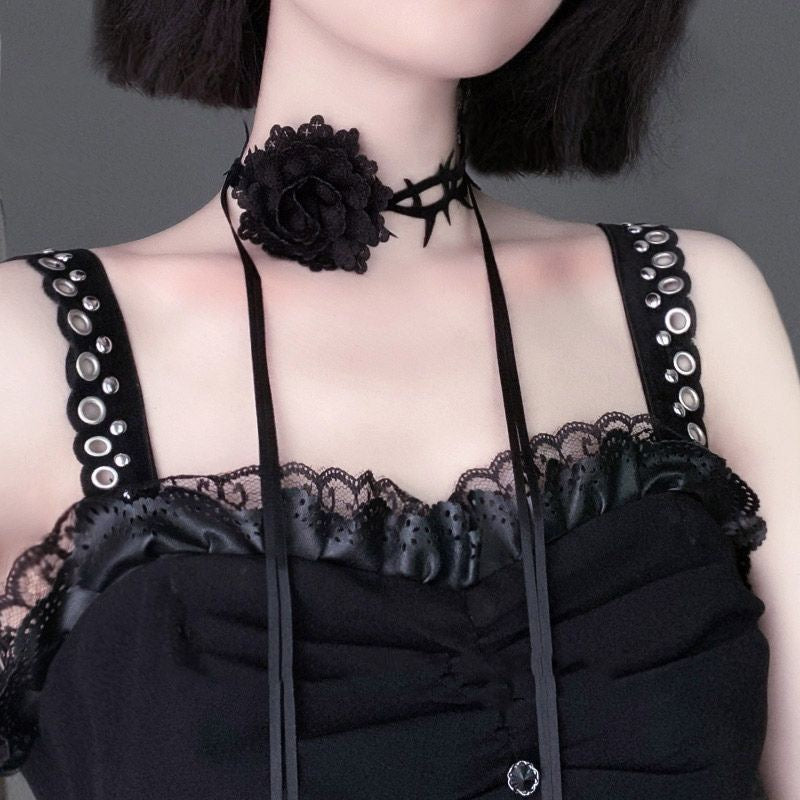 棘デザイン黒 赤薔薇 チョーカー
